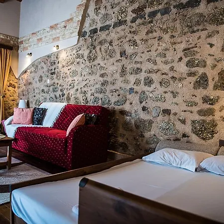 Jason'S Stone House Apartment Agios Matthaios  Exterior photo