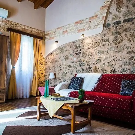 Jason'S Stone House Apartment Agios Matthaios  Exterior photo